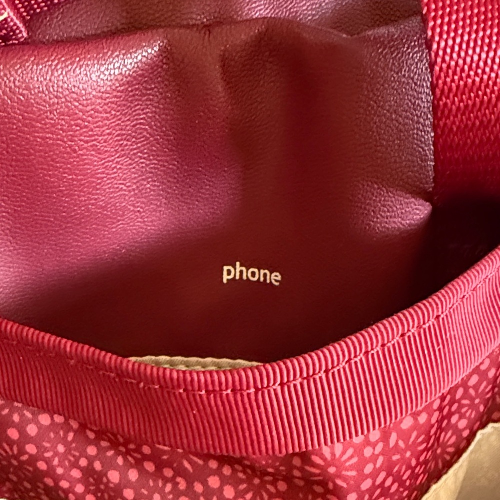 🍋 Lululemon: Elegant Burgundy Tote Bag - Picture 11 of 16